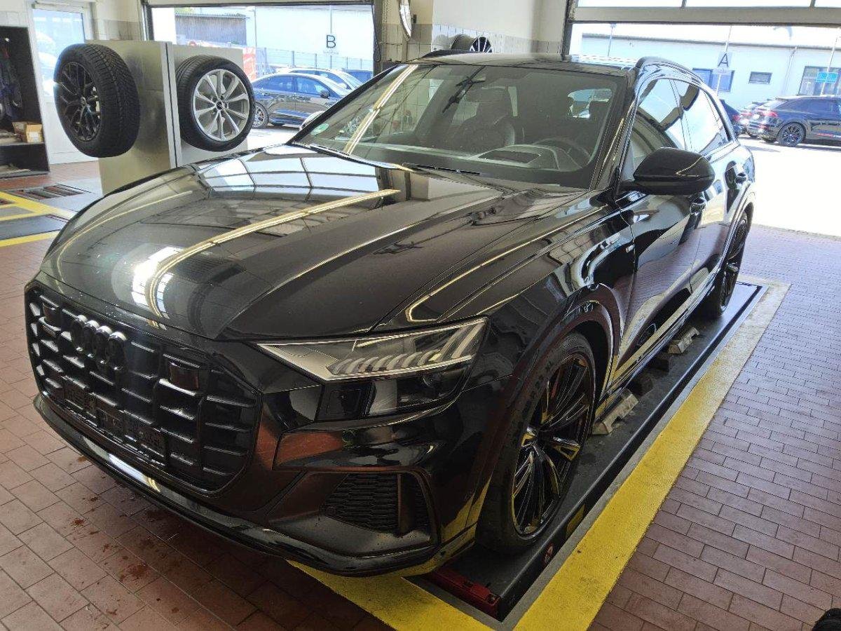 2023 Audi Q8   AWD
