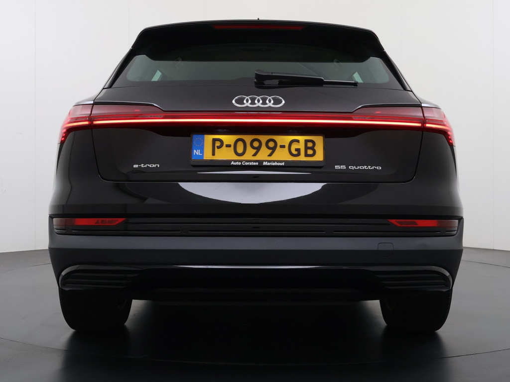 Foto 16 van Audi e-tron