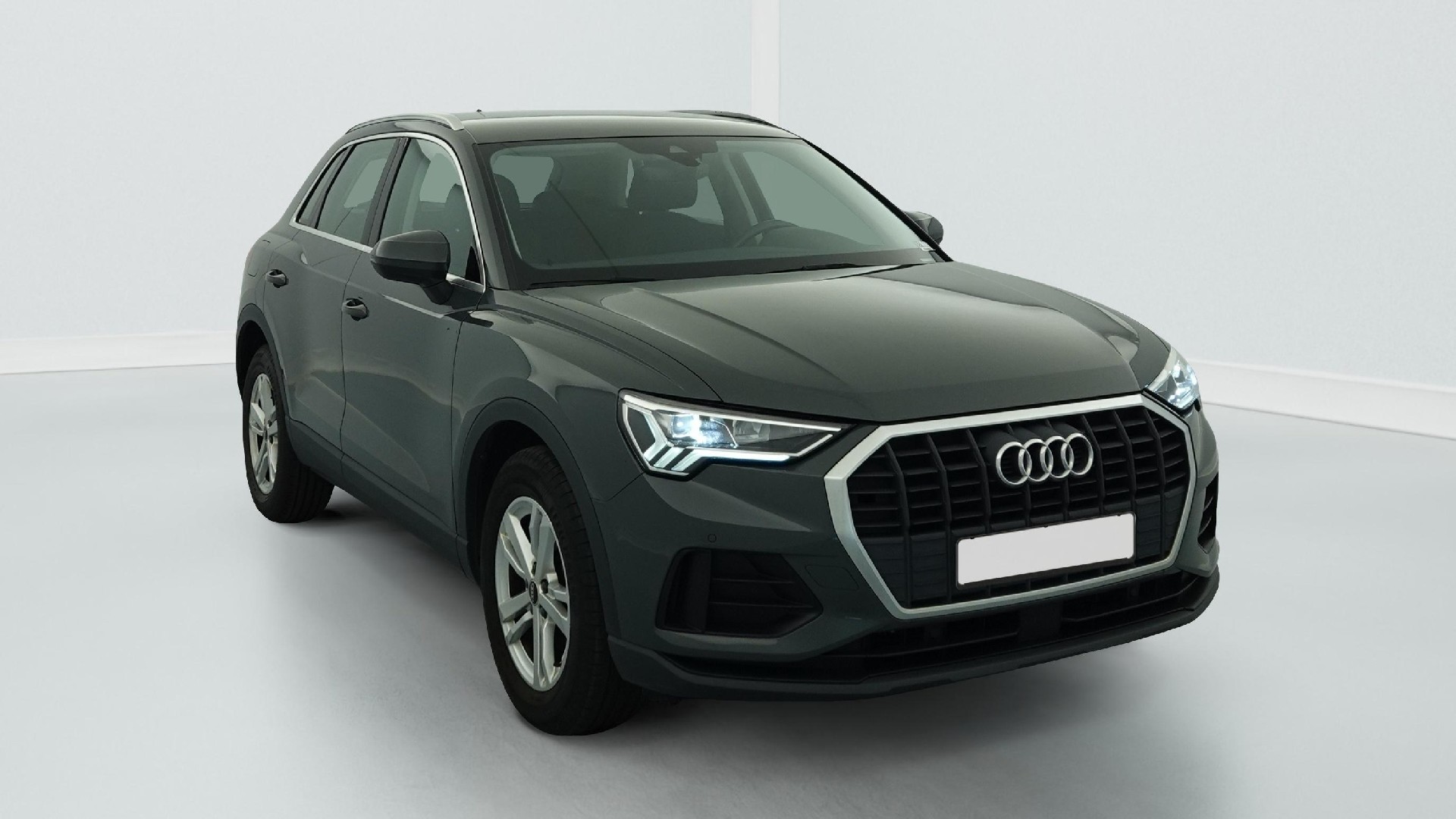 2023 Audi Q3   