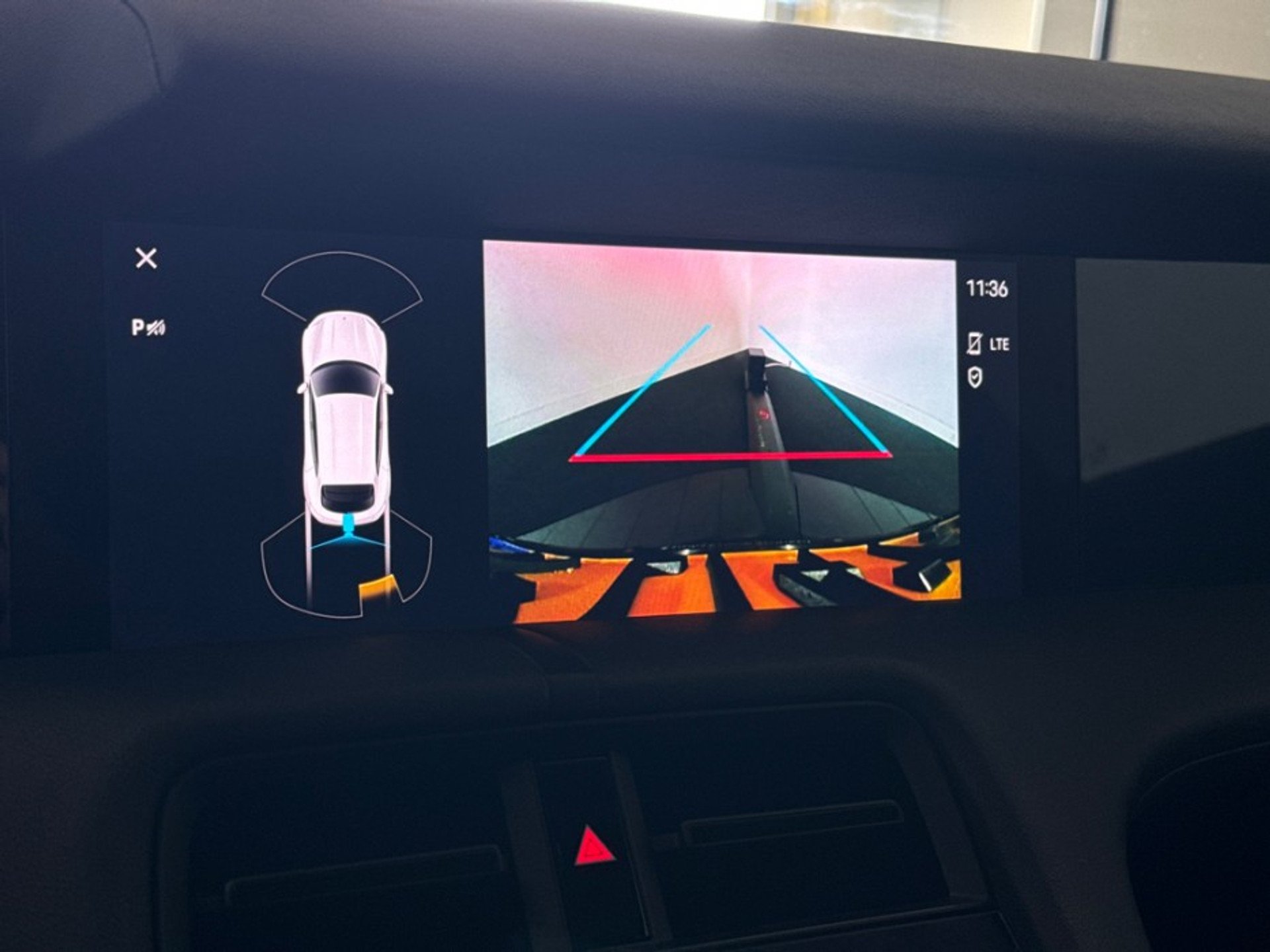 Foto 40 van Porsche Taycan Cross Turismo