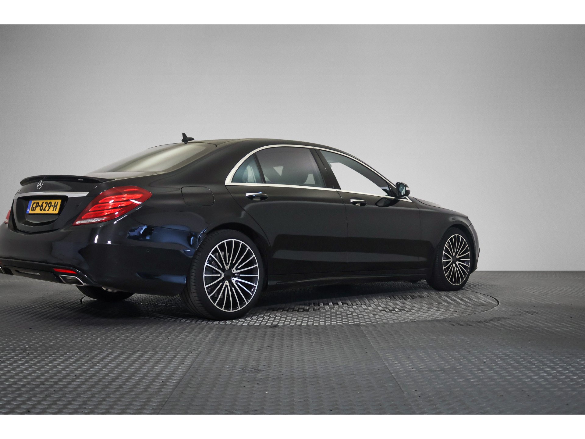 Mercedes-Benz S Long 500 Pretige - Petrol - Automatic - 455 hp - 223.133 km