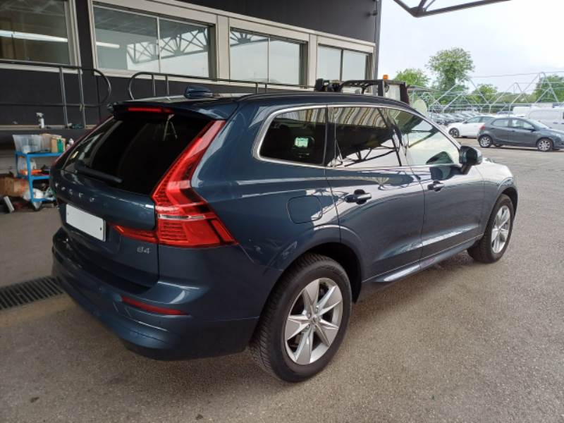 Volvo XC60 B4 Core - Diesel - Automatic - 197 hp - 163.825 km