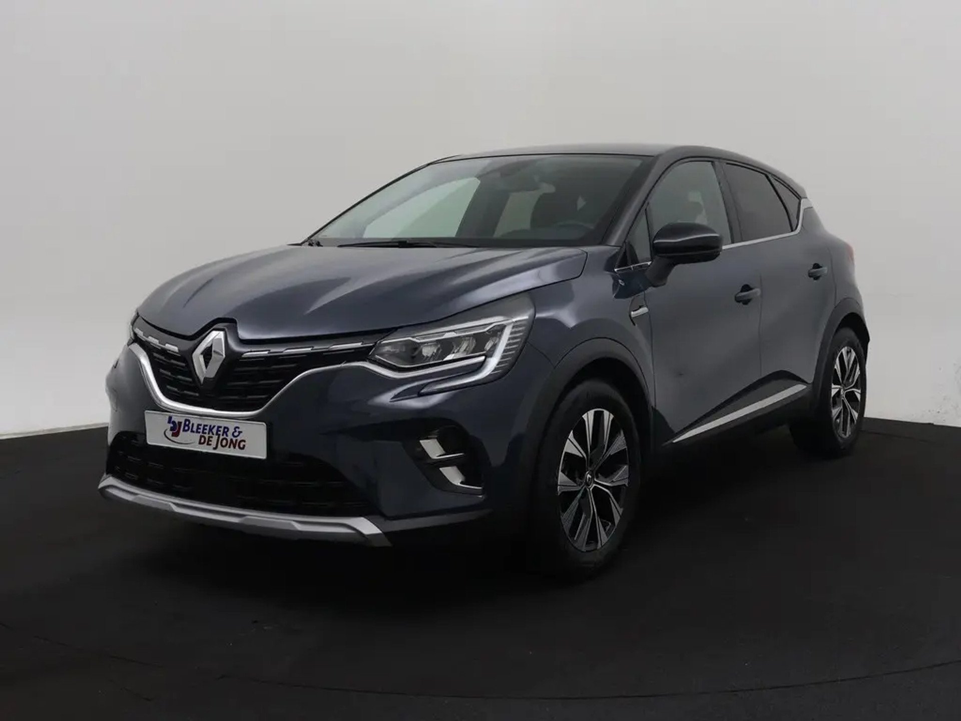Renault Captur 1.6 Techno - Hybrid - Automatic - 144 hp - 39.105 km