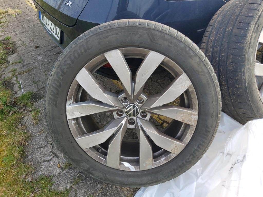 2018 Volkswagen Touareg   AWD