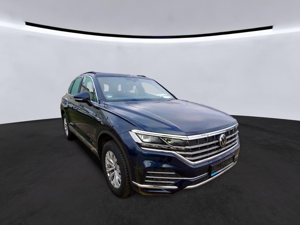2018 Volkswagen Touareg   AWD