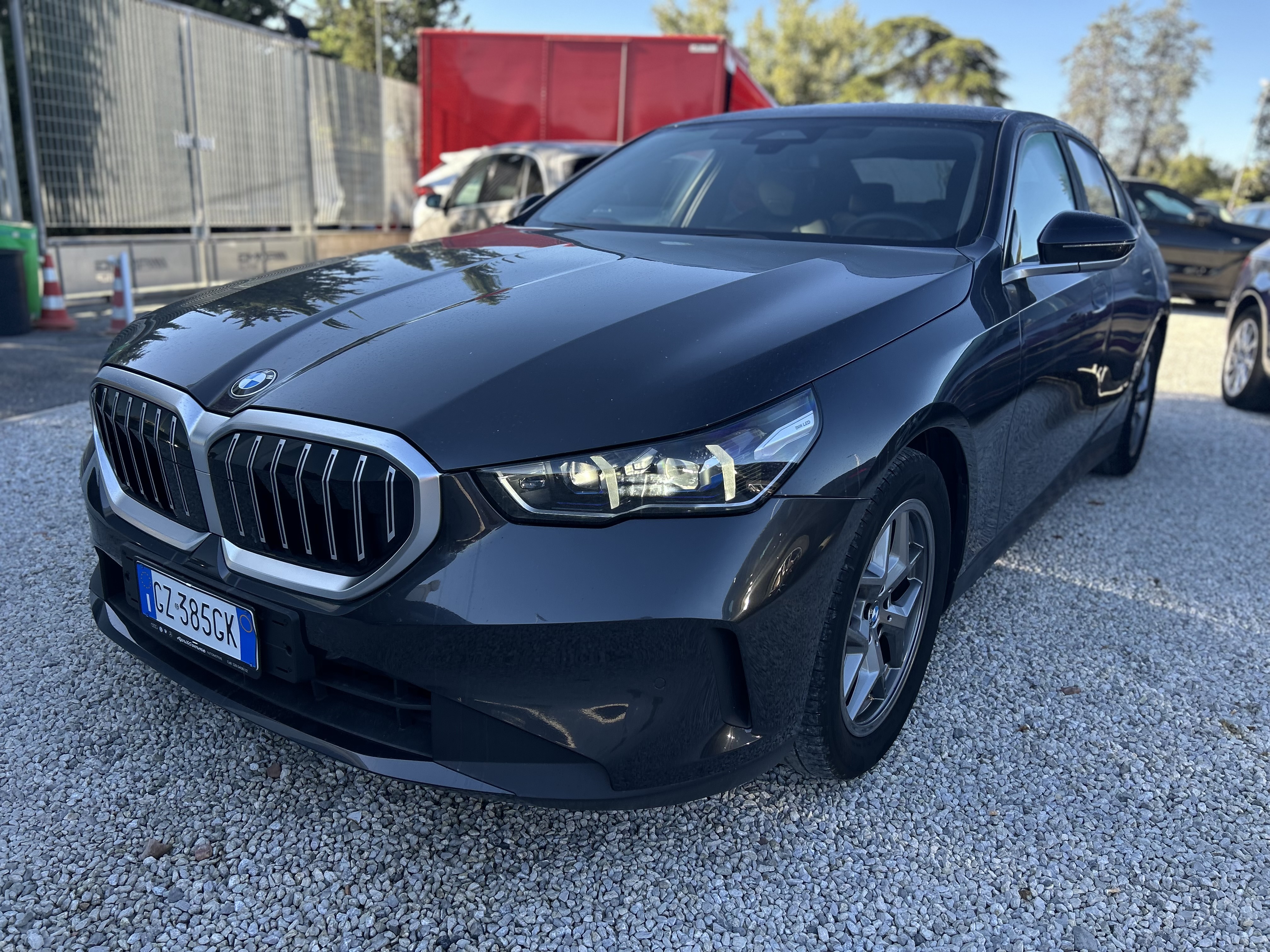BMW 5 Series 520d - Diesel - Automatic - 197 hp - 75.492 km
