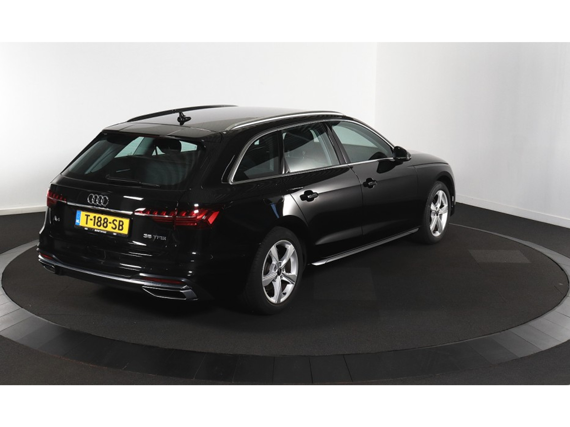 Audi A4 Avant 35 TFSI Advanced - Petrol - Automatic - 150 hp - 41.227 km