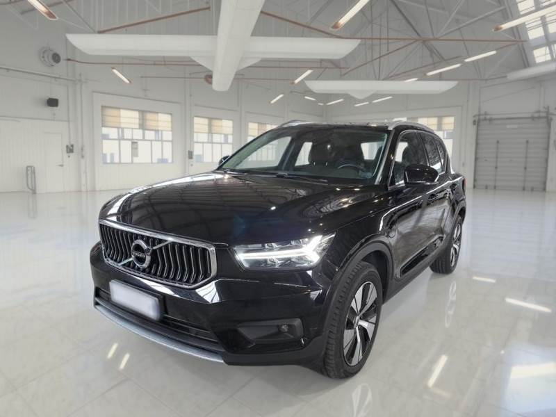 Volvo XC40 T5 Inscription Expression - Hybrid - Automatic - 261 hp - 146.322 km