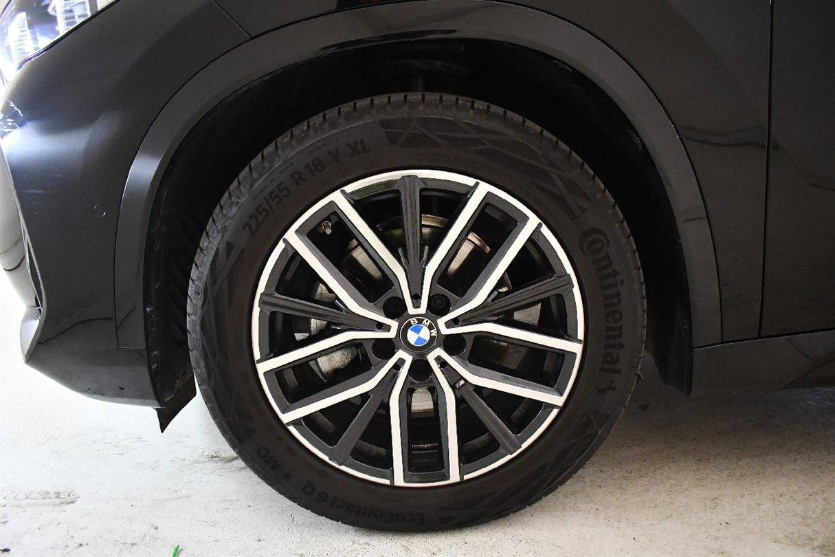 2025 BMW X1   