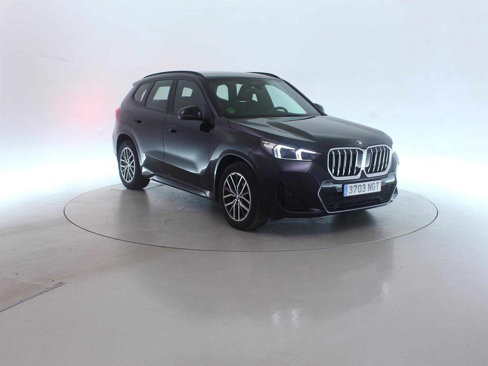 2025 BMW X1   