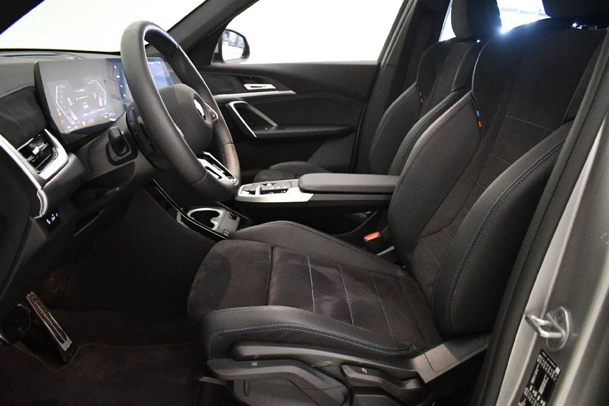 2025 BMW X1   