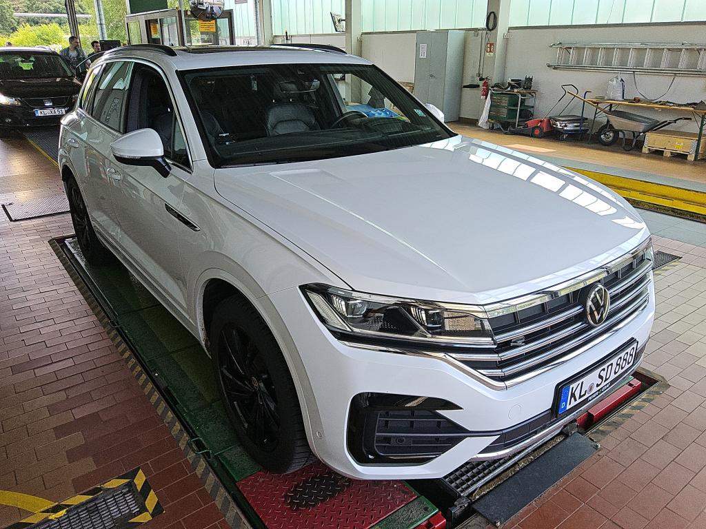 2018 Volkswagen Touareg   