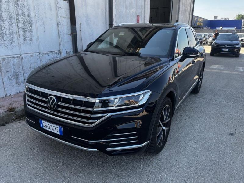 Volkswagen Touareg 3.0 TDI Elegance - Diesel - Automatic - 286 hp - 98.823 km