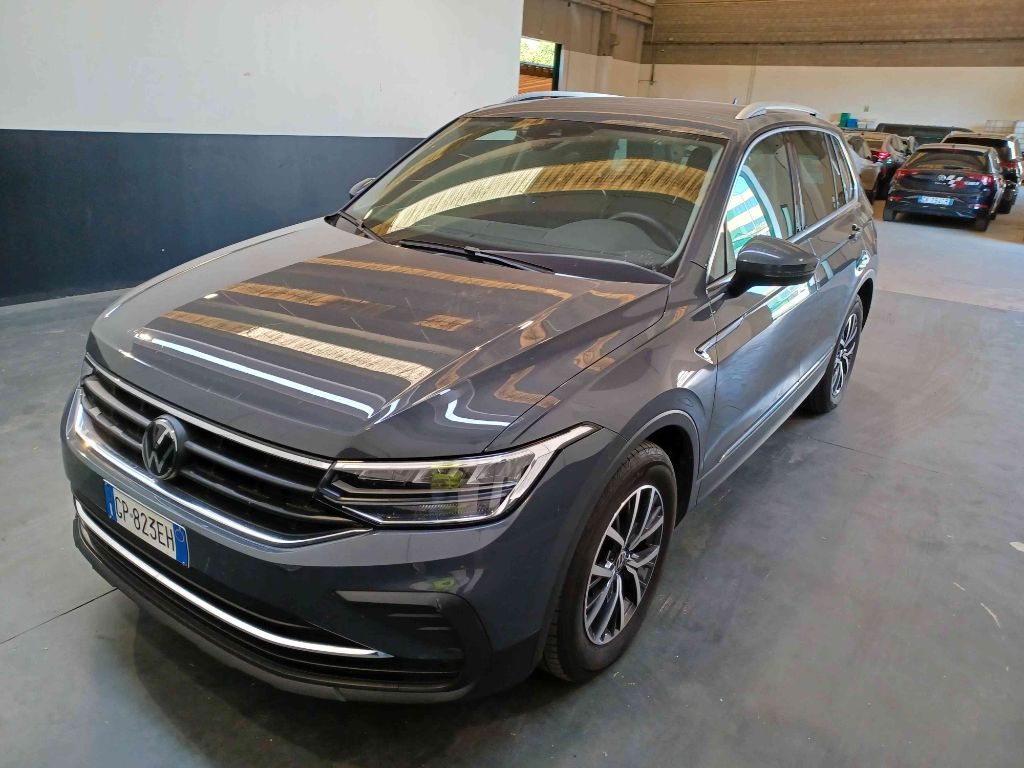 Volkswagen Tiguan 2.0 TDI Life - Diesel - Automatic - 150 hp - 42.018 km