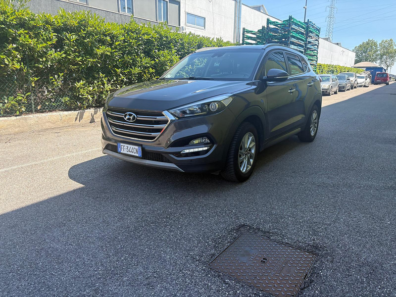 Hyundai Tucson 1.7 CRDI - Diesel - Automatic - 115 hp - 165.013 km