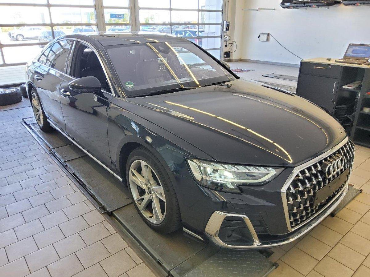 2022 Audi A8 salvage, VIN WAUZZZF82NN008266