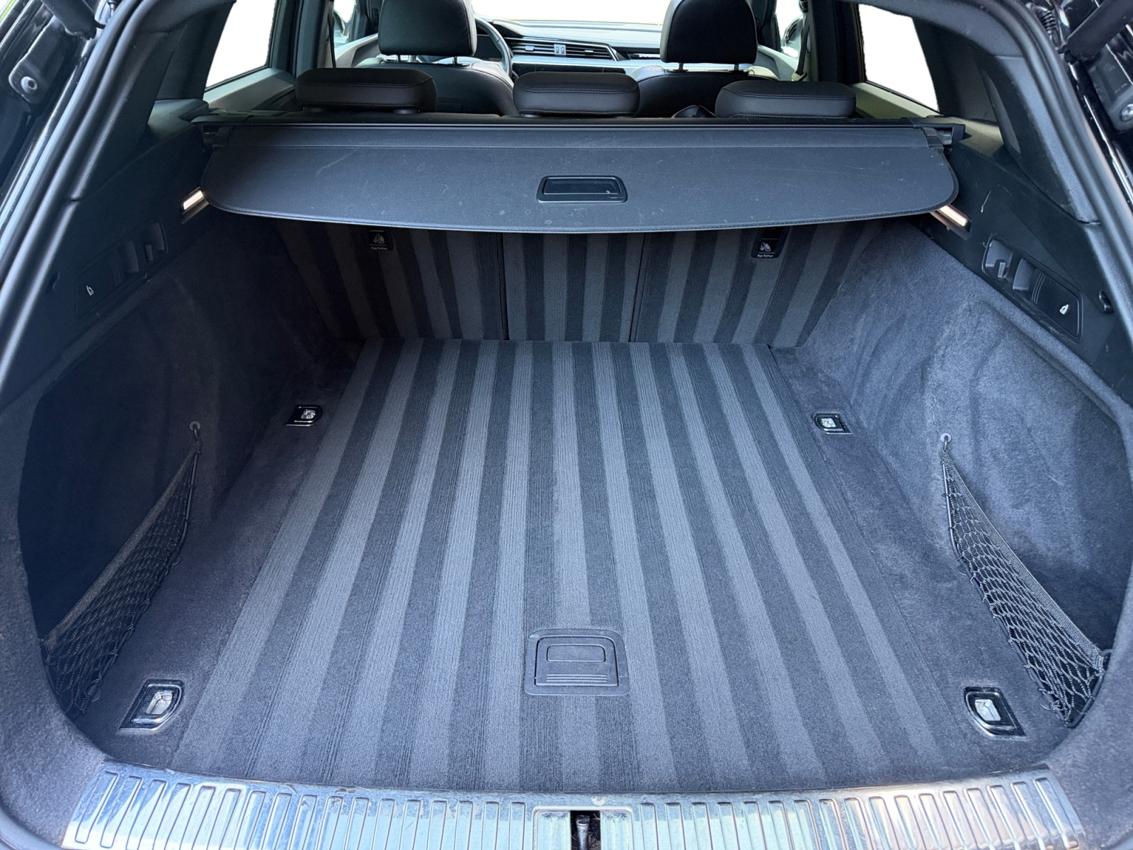 Foto 12 van Audi e-tron