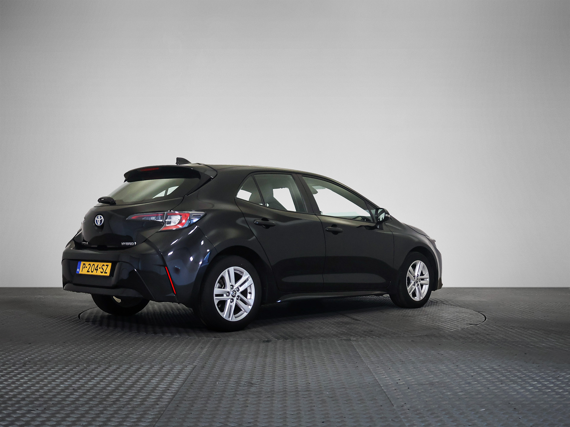 Toyota Corolla Business - Hybrid - Automatic - 98 hp - 110.488 km