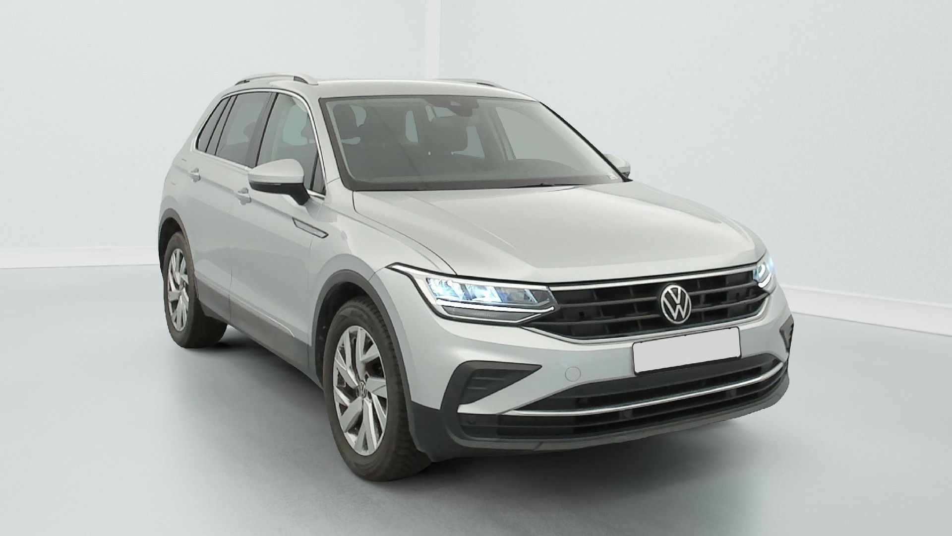 2022 Volkswagen Tiguan   