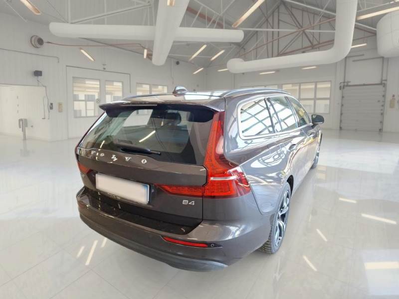 Volvo V60 B4 Core - Diesel - Automatic - 197 hp - 126.200 km