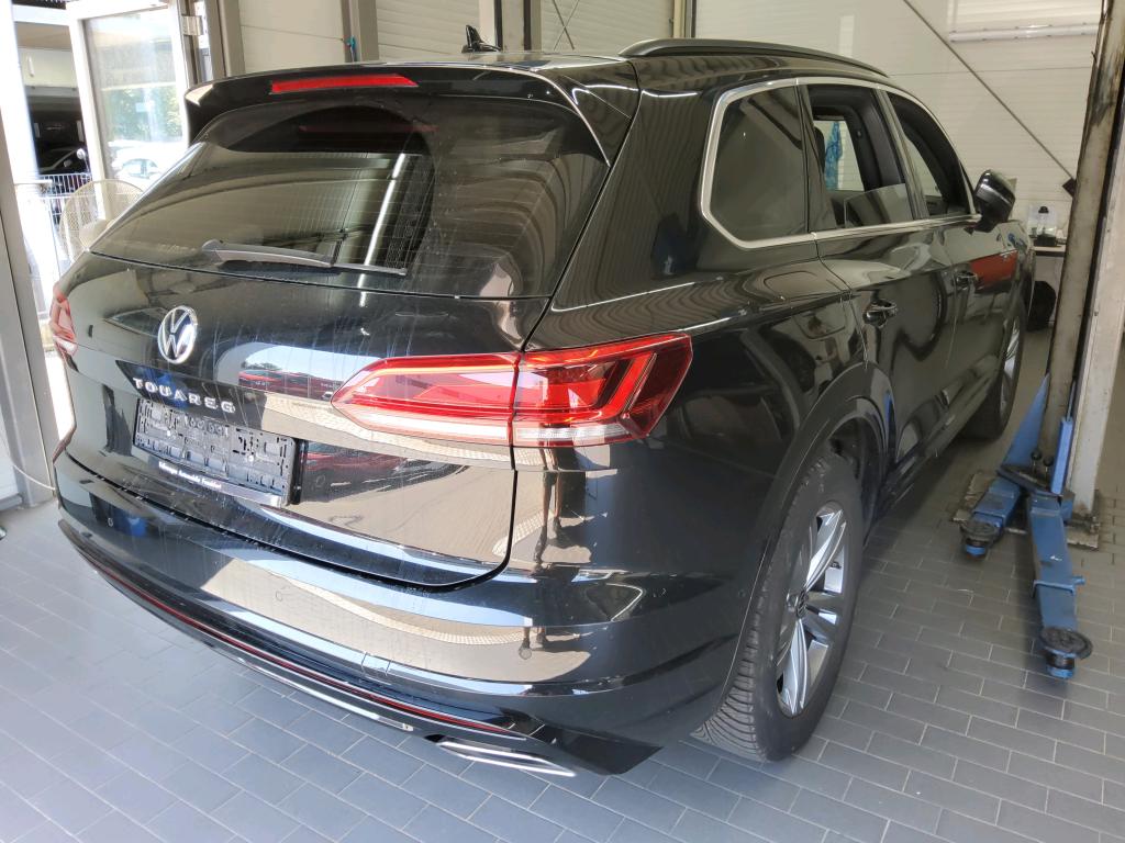 2023 Volkswagen Touareg   AWD