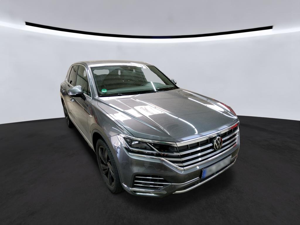 2023 Volkswagen Touareg   AWD