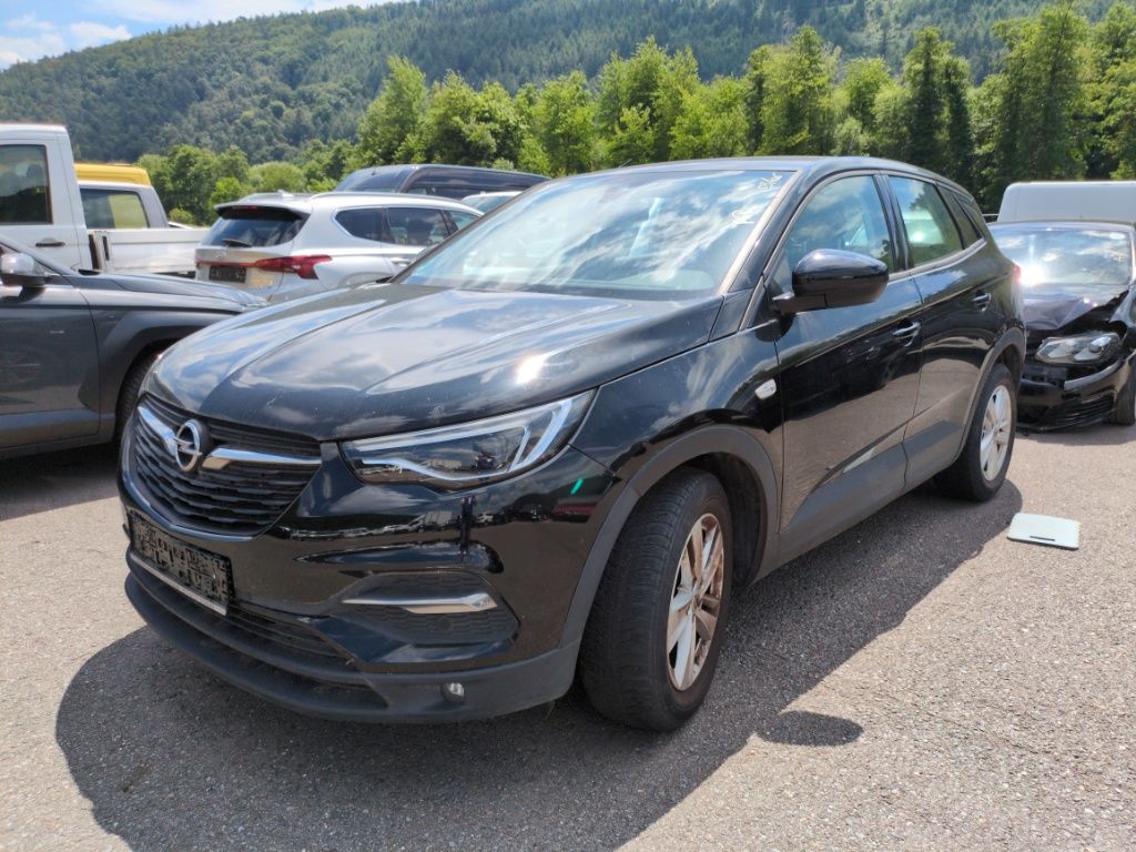 Opel Grandland X Edition - Petrol - Manual - 131 hp - 999.999 km