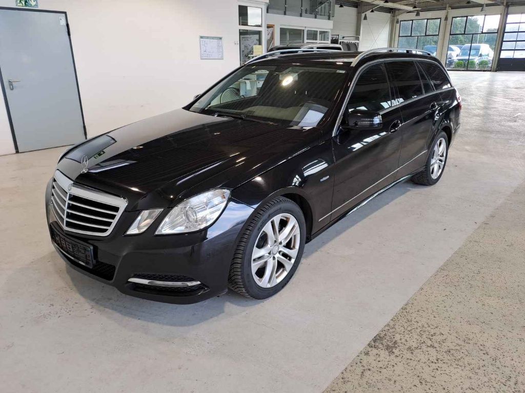 Mercedes-Benz E 200 CDI - Disl - Automatic - 136 hp - 225.531 km