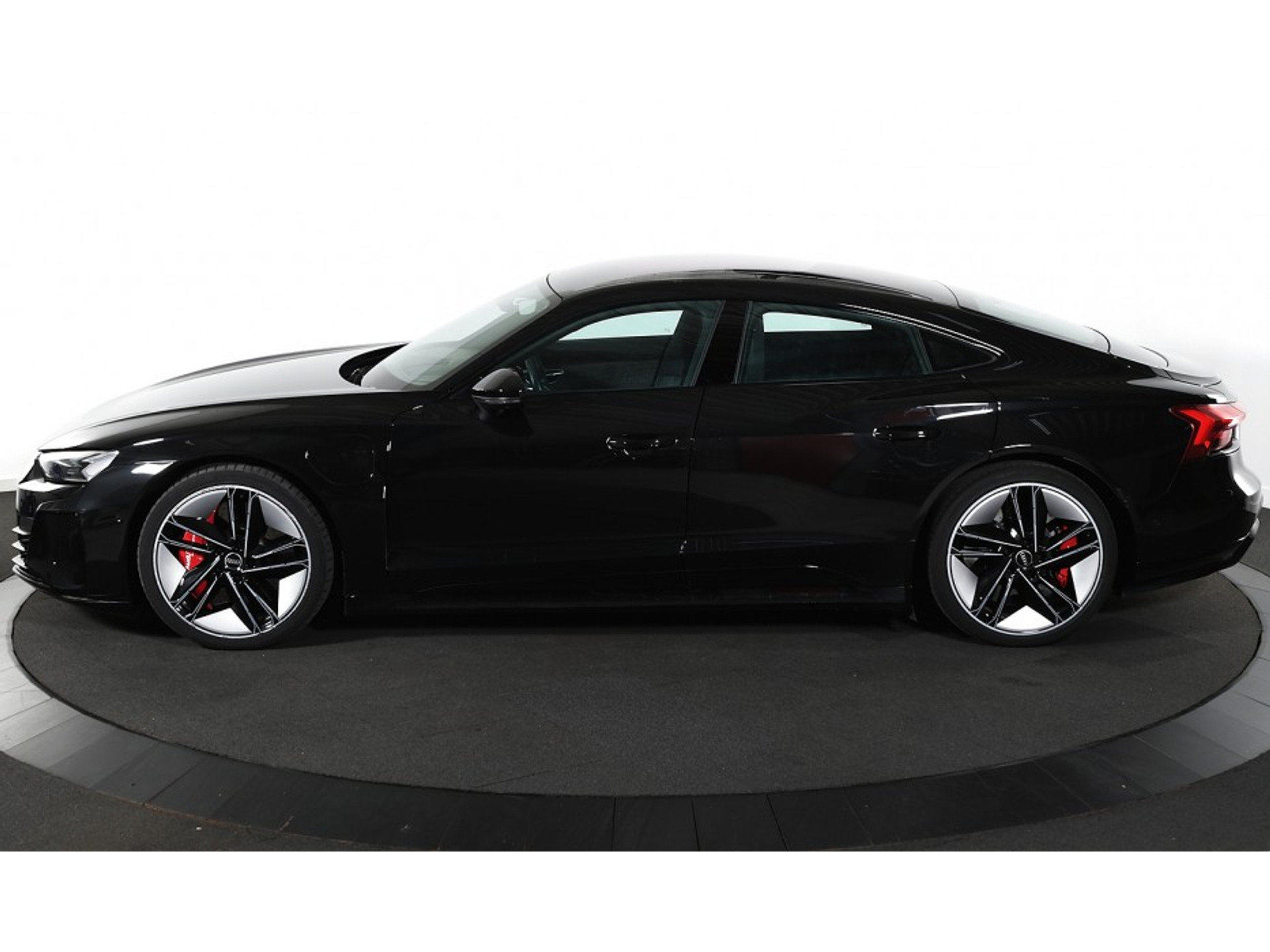 Foto 6 van Audi e-tron GT