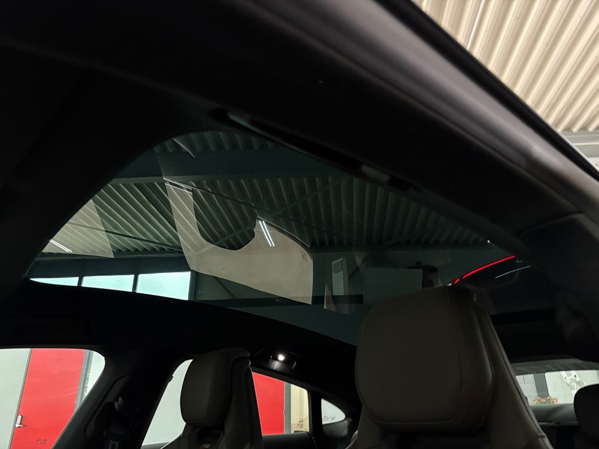 Foto 20 van Audi e-tron GT