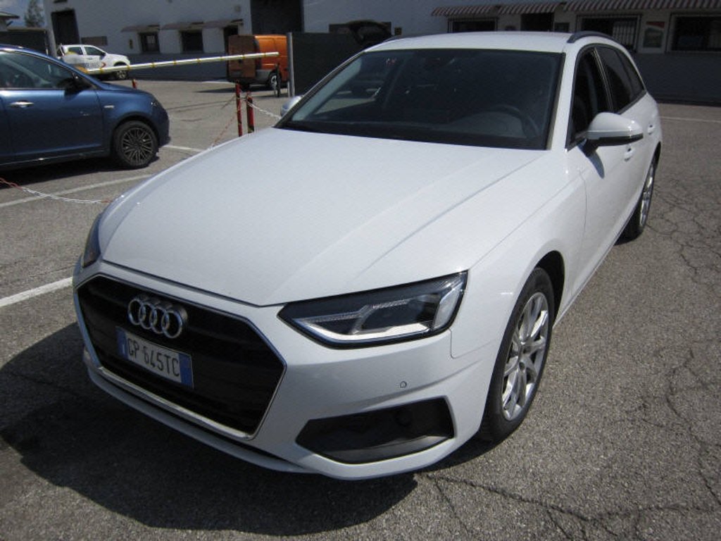 Audi A4 Avant 30 TDI Business - Diesel - Automatic - 136 hp - 115.249 km