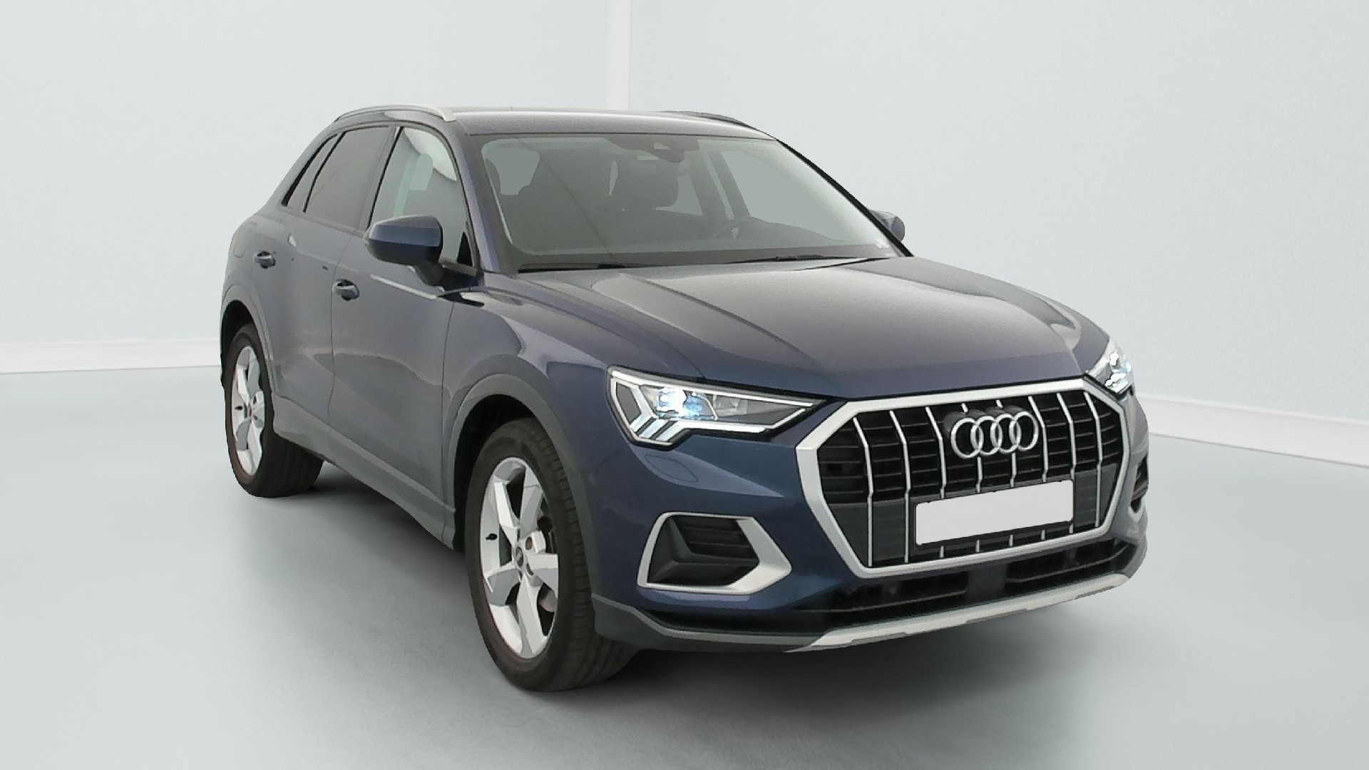 2022 Audi Q3   