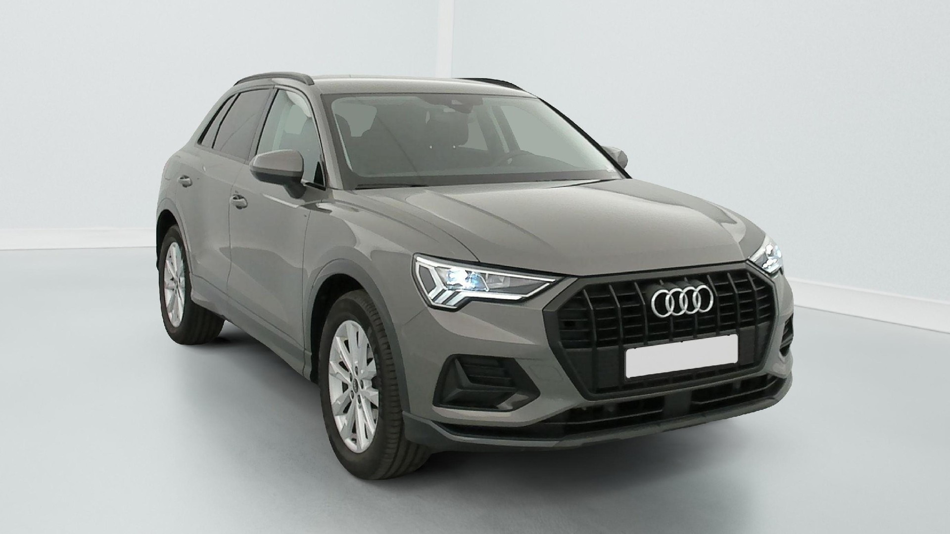 2022 Audi Q3   