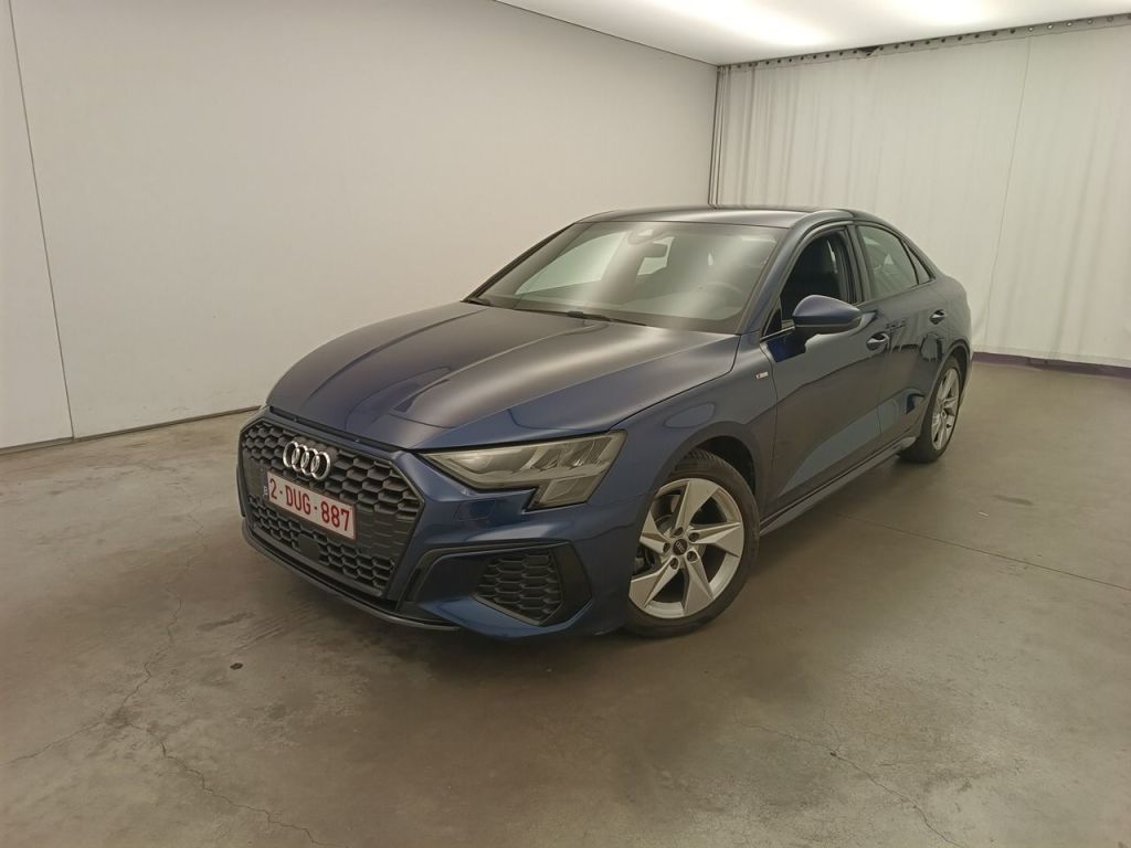 Audi A3 30 TFSI S Line - Petrol - Automatic - 110 hp - 51.049 km