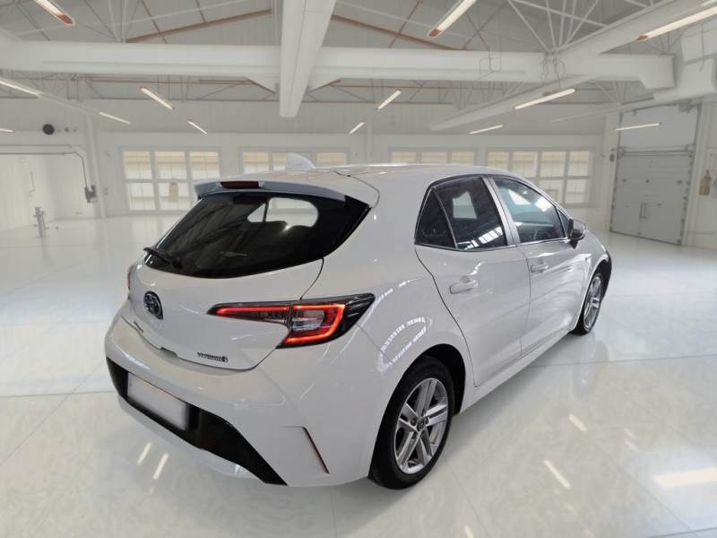 Toyota Corolla 1.8 Business - Hybrid - Automatic - 98 hp - 122.052 km