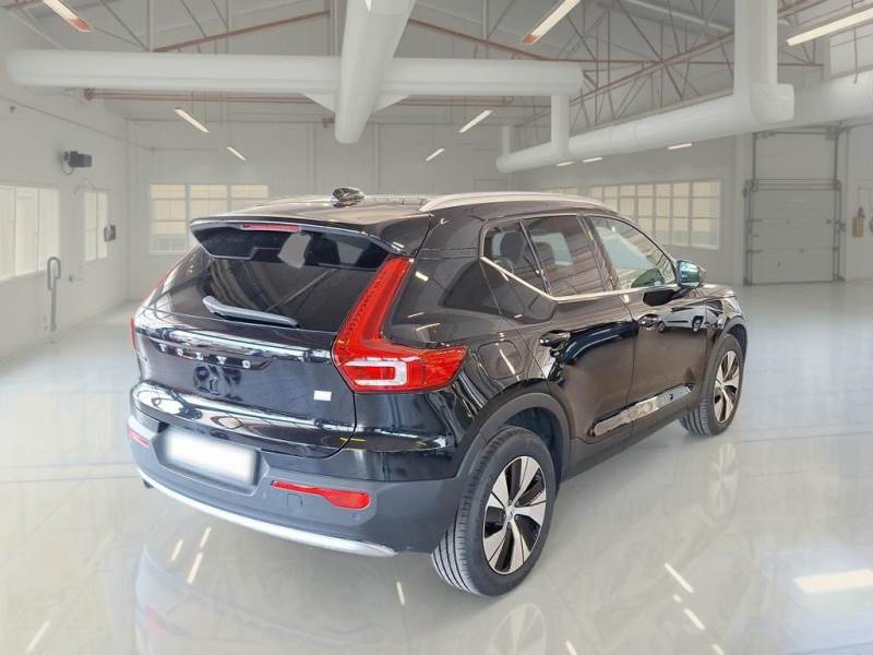 Volvo XC40 1.5 T4 Core - Hybrid - Automatic - 211 hp - 222.284 km