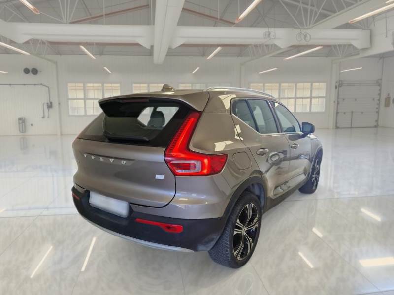 Volvo XC40 T5 Inscription - Hybrid - Automatic - 261 hp - 82.691 km