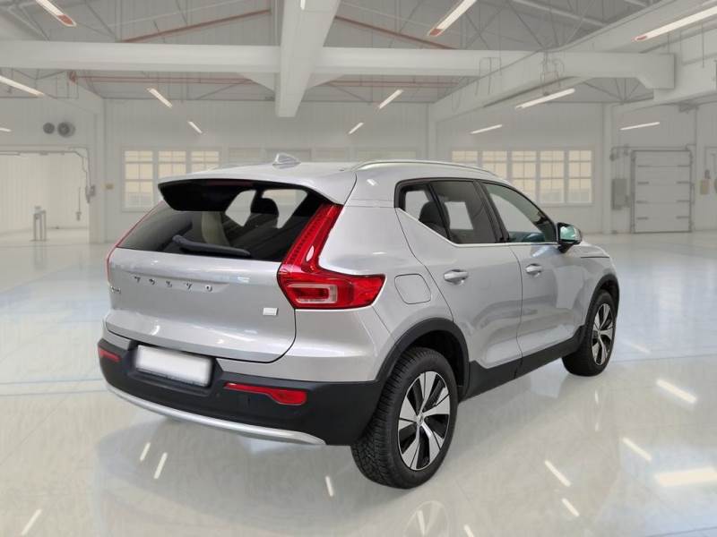 Volvo XC40 1.5 T4 Core - Hybrid - Automatic - 211 hp - 72.972 km