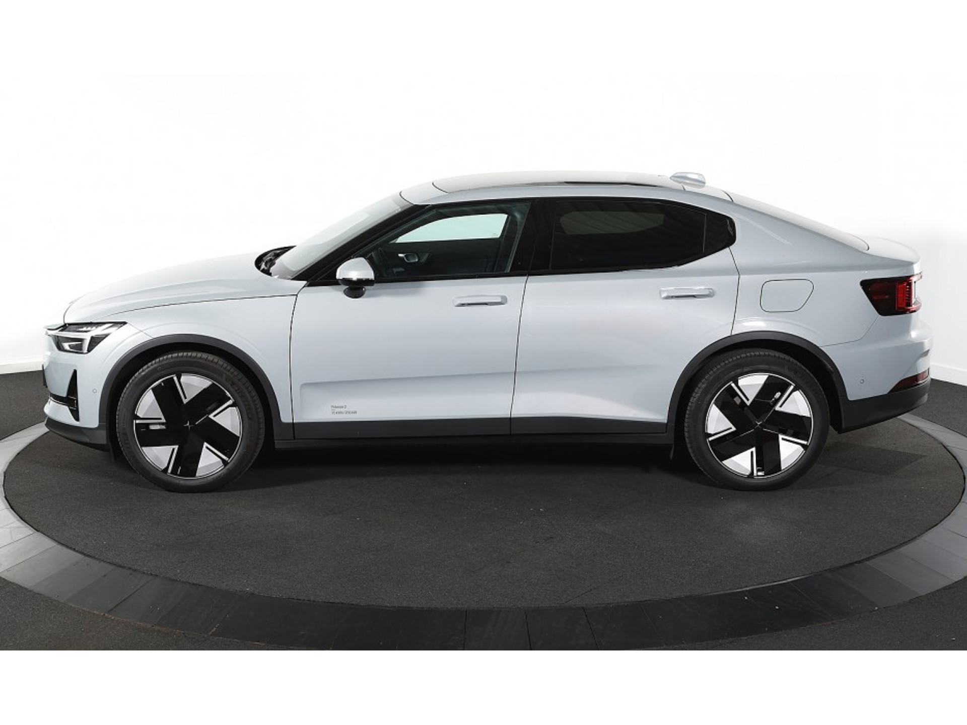Foto 6 van Polestar 2
