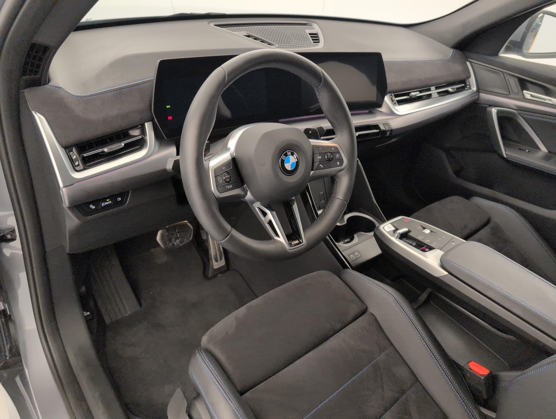 2025 BMW X2   