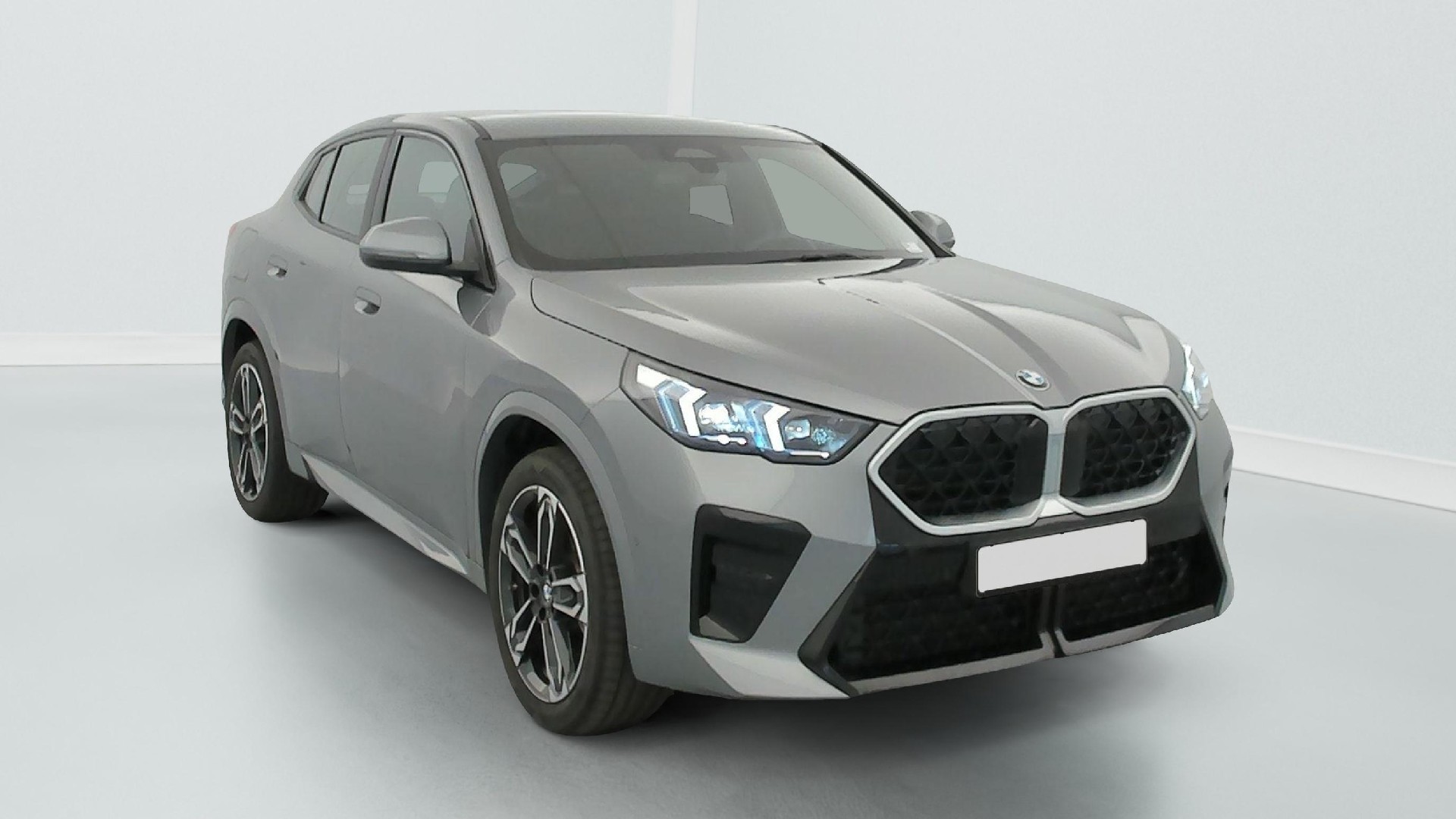 2025 BMW X2   