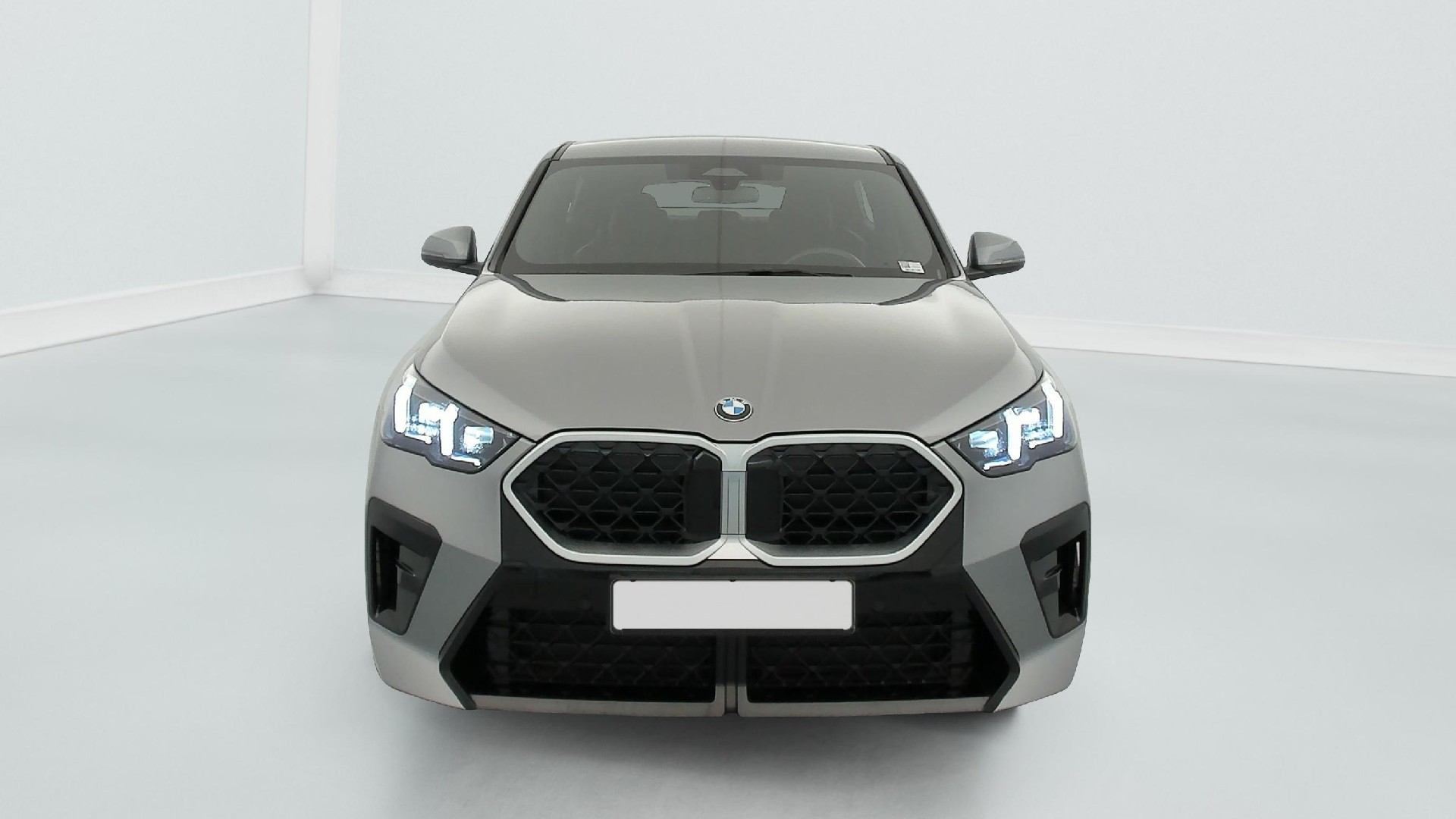 2025 BMW X2   