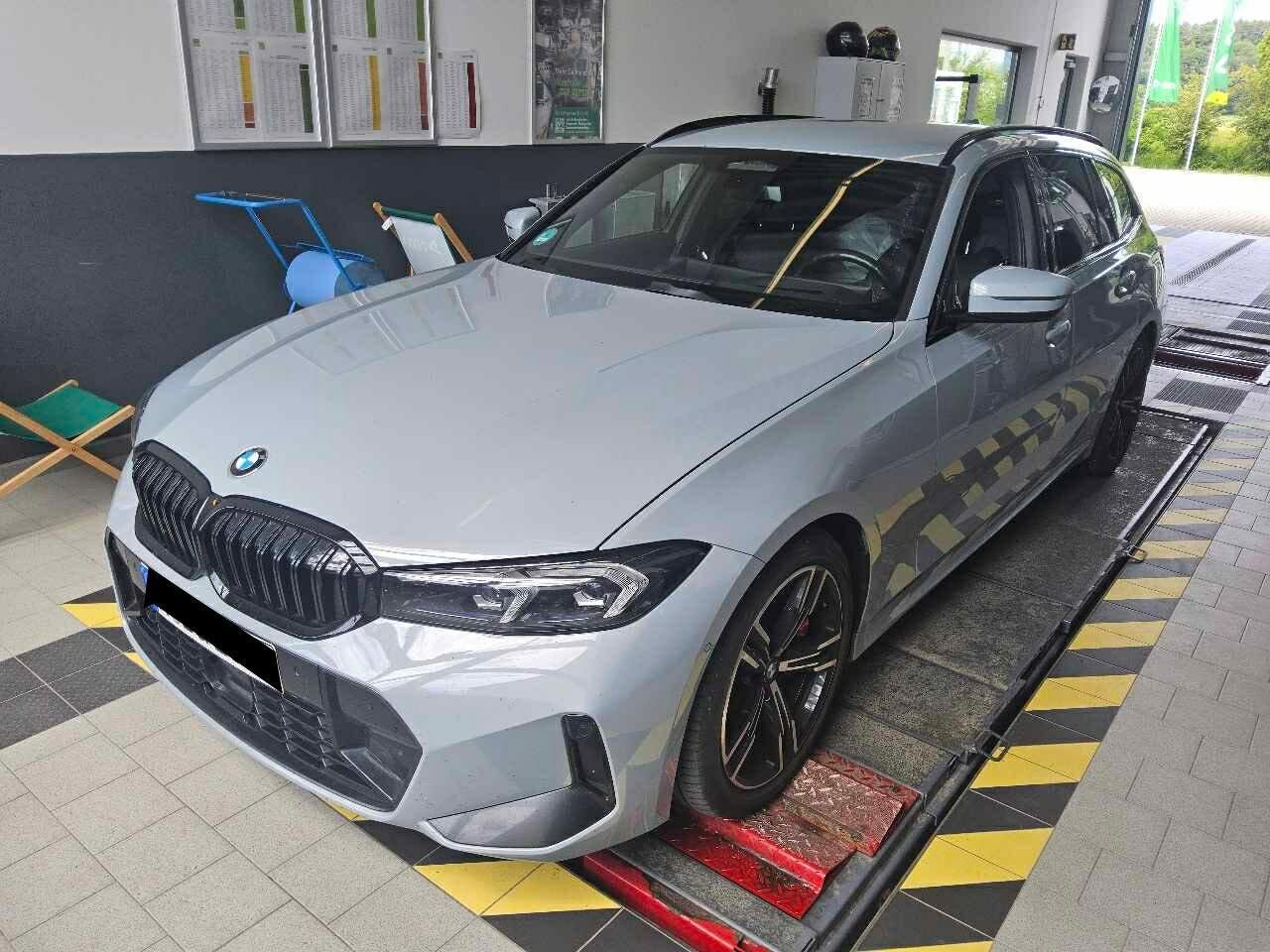 BMW 3 Series Touring 320d - Diesel - Automatic - 190 hp - 147.396 km