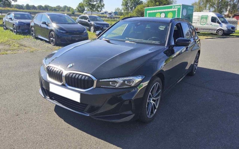 BMW 3 Series Touring 320d - xDrive - Diesel - Automatic - 190 hp - 85.056 km