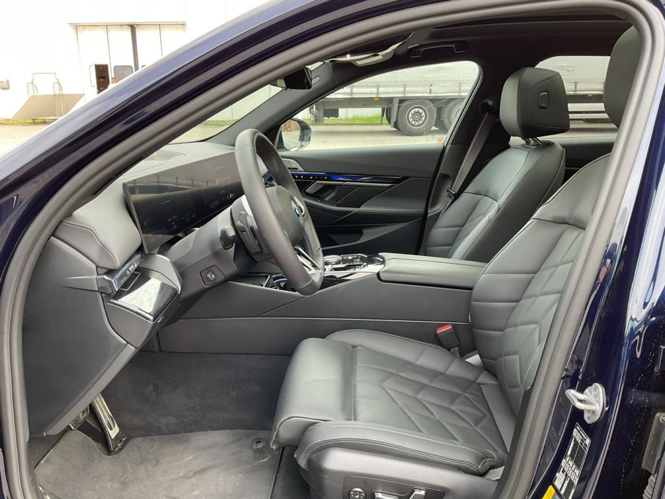 Foto 8 van BMW i5