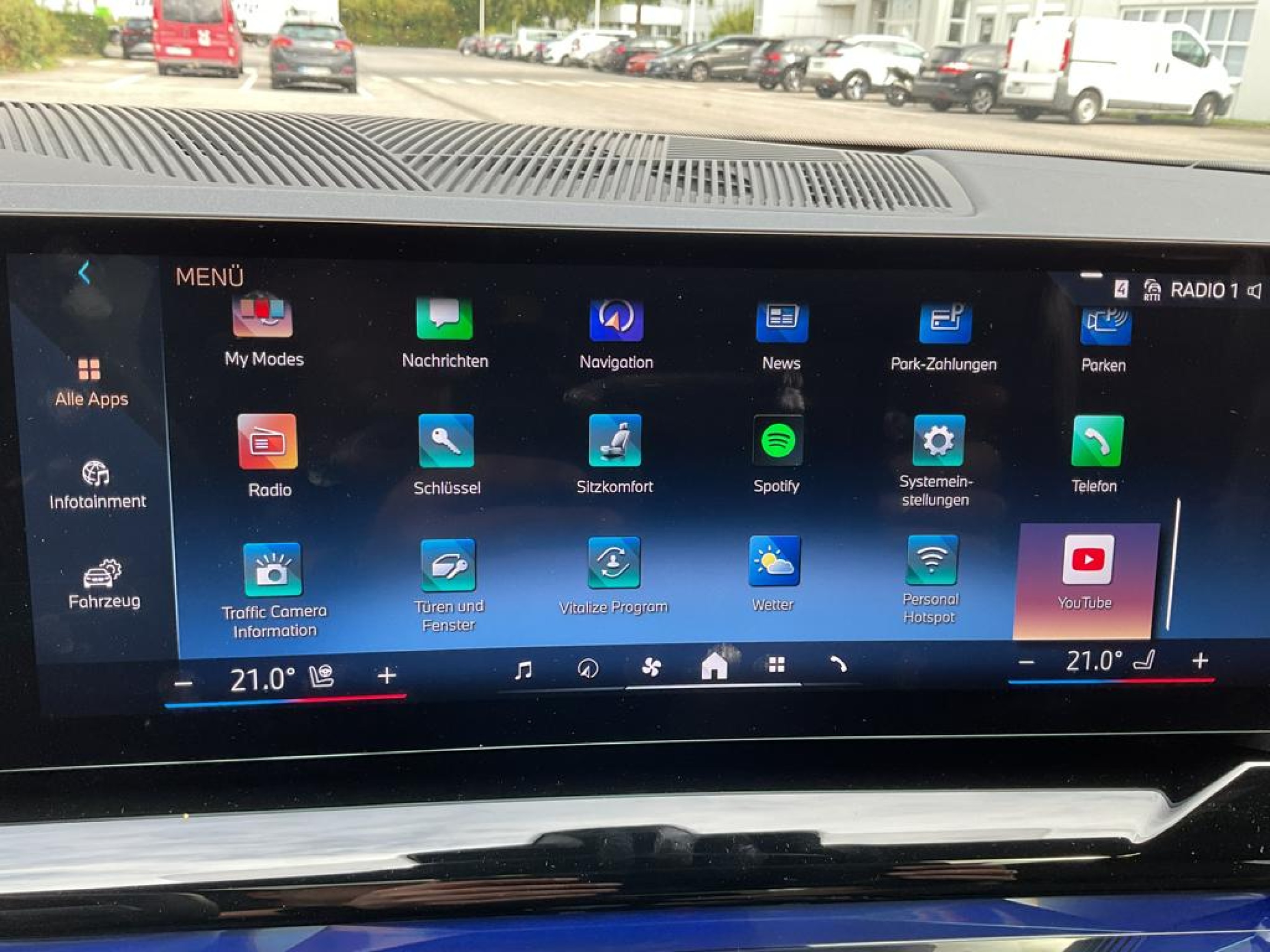 Foto 34 van BMW i5
