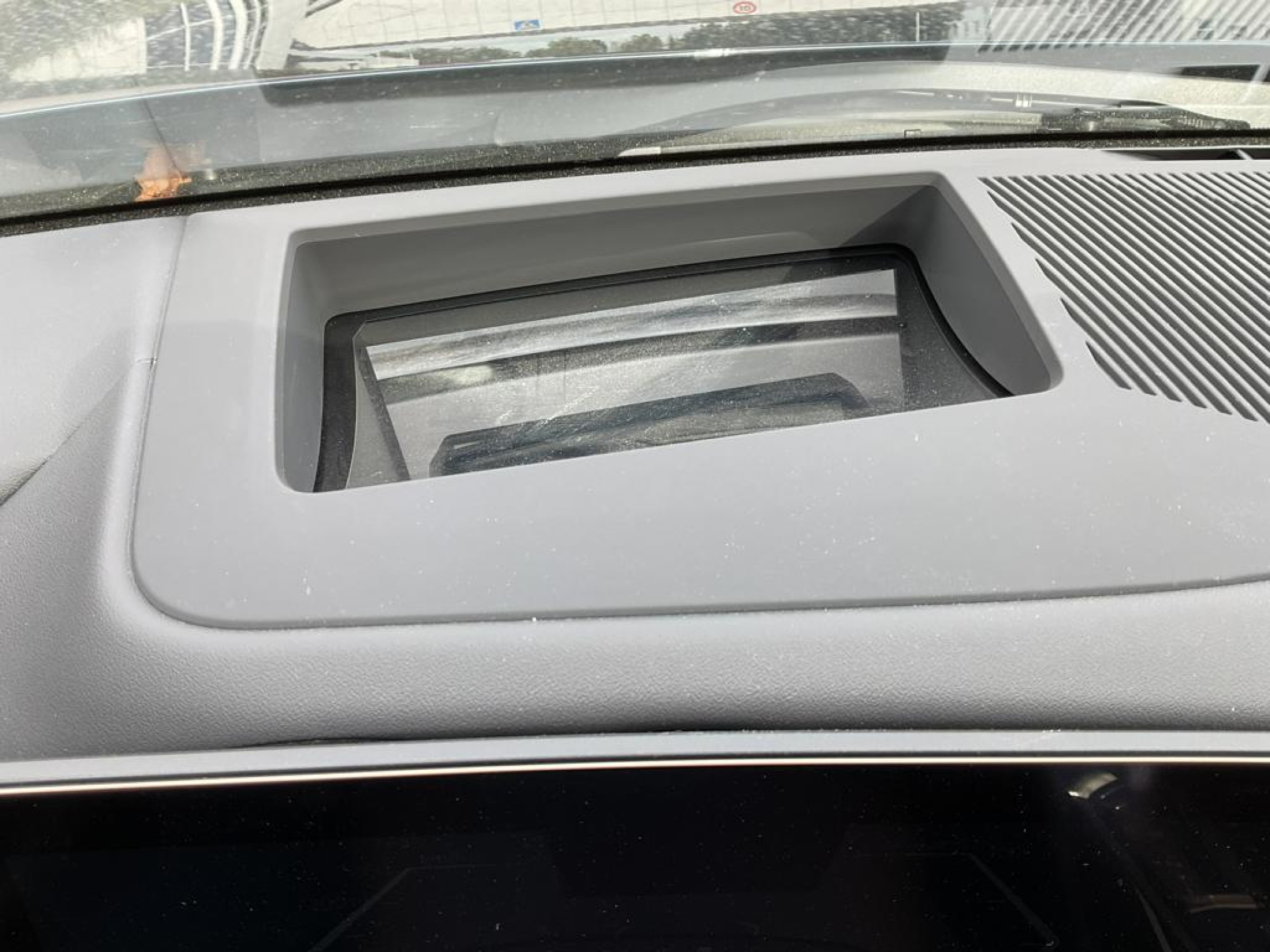 Foto 26 van BMW i5