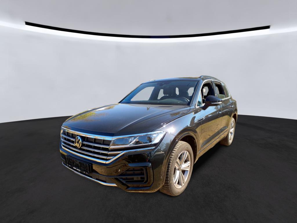 Volkswagen Touareg 3.0 TDI R-Line - Diesel - Automatic - 231 hp - 51.575 km
