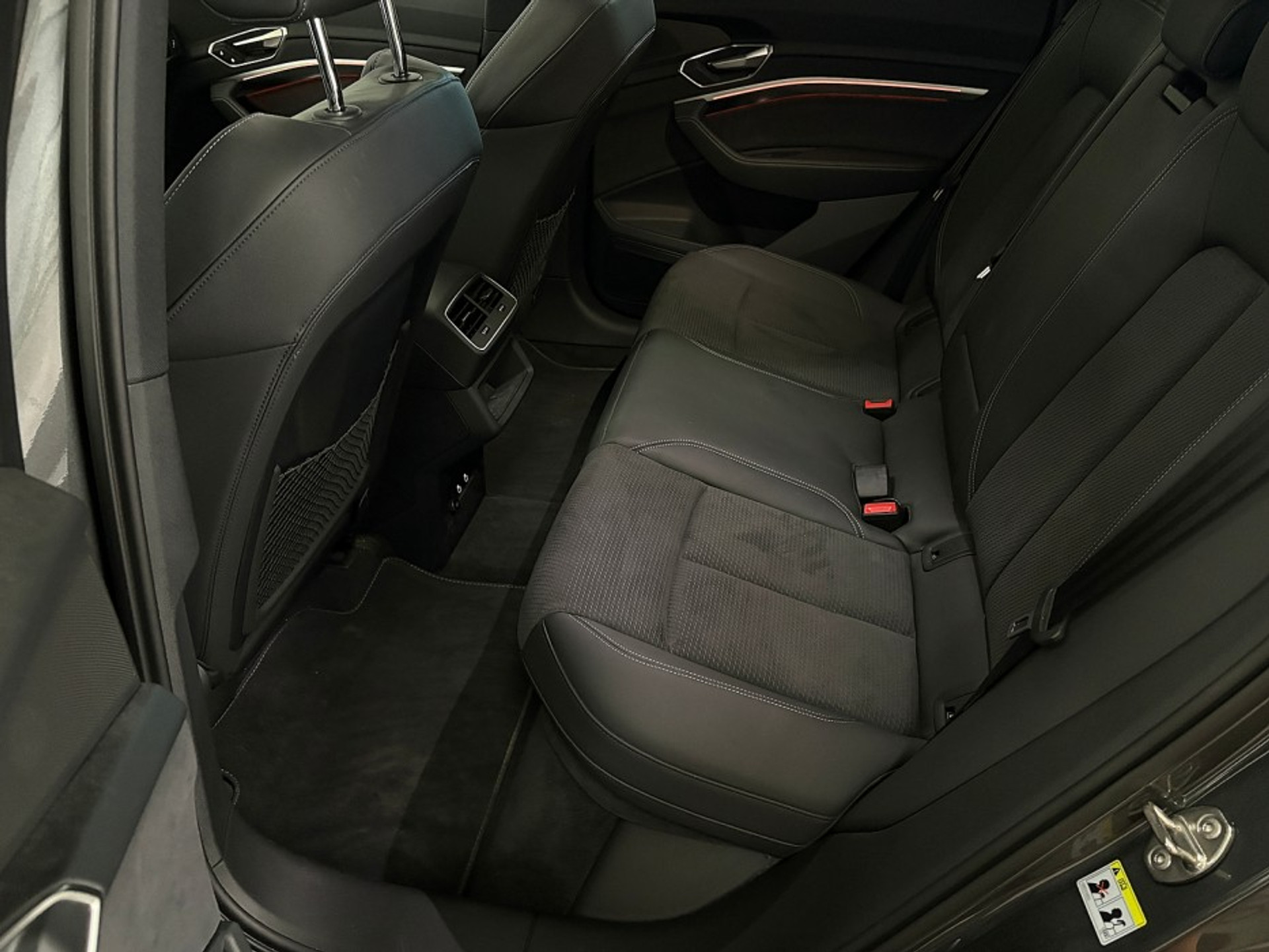 Foto 9 van Audi Q8