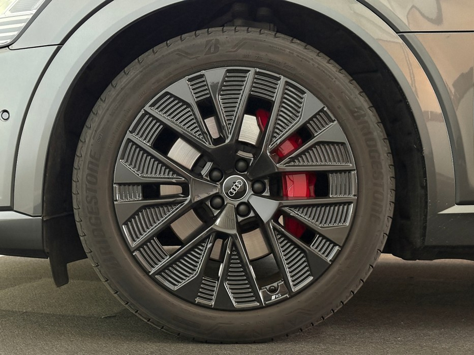 Foto 11 van Audi Q8